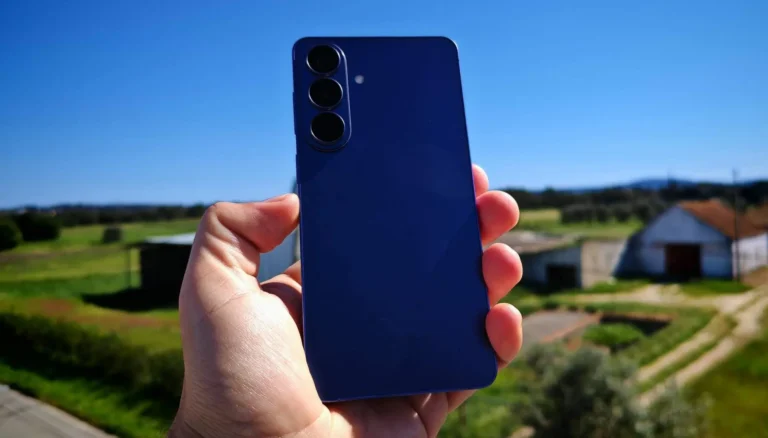 Samsung Galaxy S26 Plus Review: O “copy-paste” do Galaxy S25 Plus