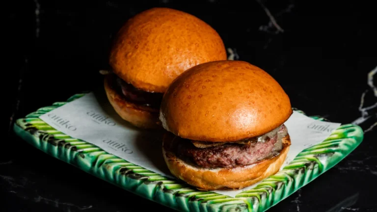 Wagyu e cocktails ao pôr do sol: ATTIKO Lisbon lança nova proposta semanal