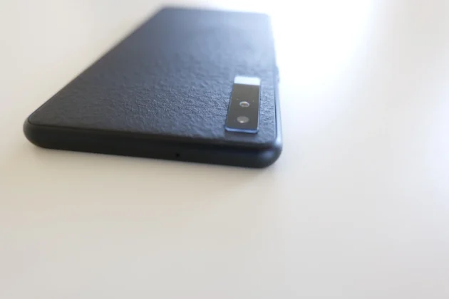 BOOX Palma 2 Pro - bordo superior