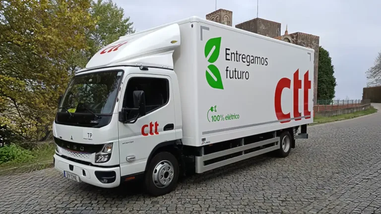 CTT estreiam primeiro camião elétrico no Grande Porto