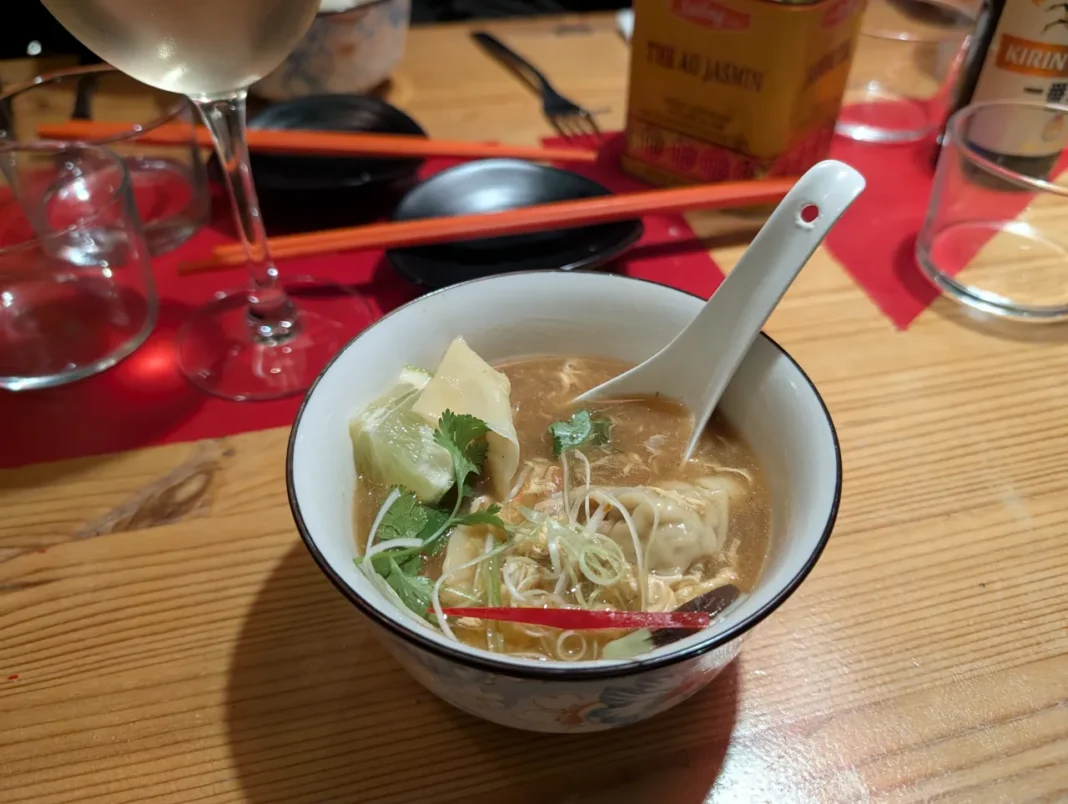 KIN Martim Moniz - Wanton