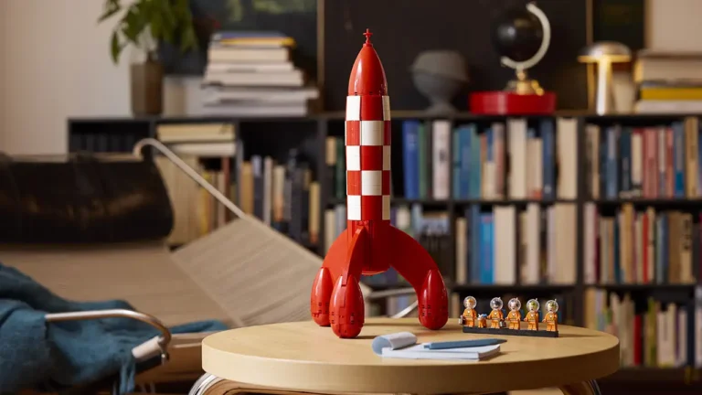 LEGO lança set do Foguetão Lunar de Tintin criado por designer português