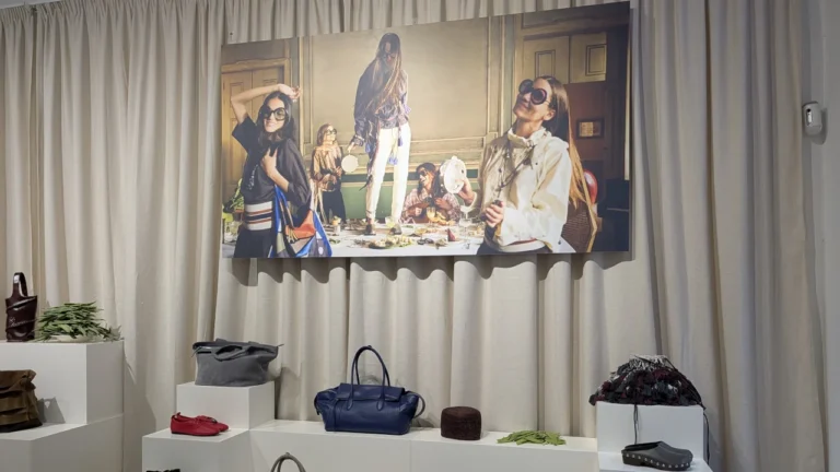 Parfois transforma galeria em loja pop-up para nova coleção de primavera‑verão