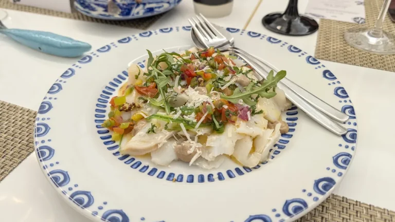 Saldanha Mar: o restaurante do DoubleTree Hotel Lisbon Fontana Park ancorado no mercado e no mar