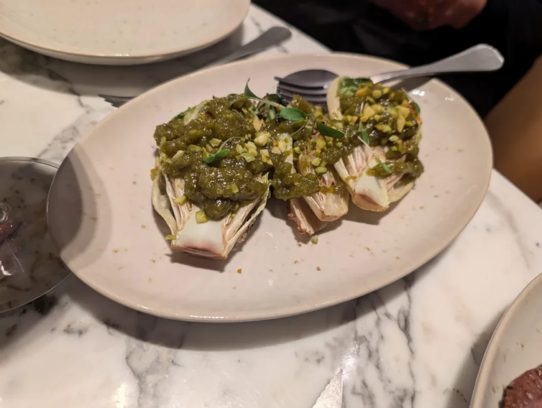 The Kitchen (EVOLUTION Cascais-Estoril) - Cogolho Grelhado e Pesto de Pist&aacute;chio