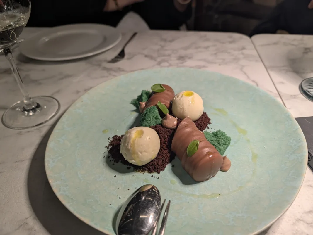 The Mix - Parfait de mousse de chocolate de Madag&aacute;scar com trufa e bolo com rum