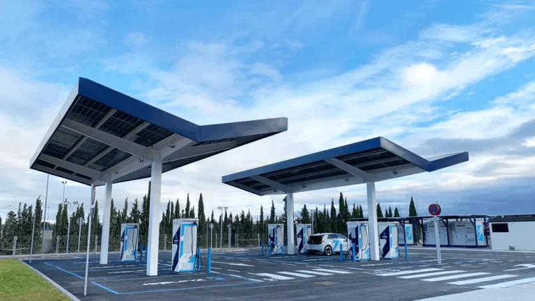 Zunder reforça rede de carregamento elétrico com 44 novos postos em Portugal até ao final de 2026