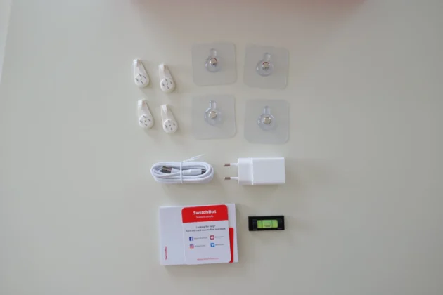 SwitchBot AI Art Frame - acess&oacute;rios