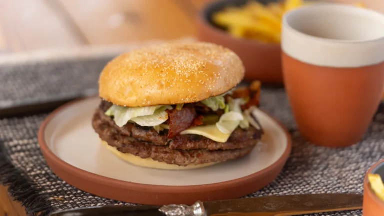 Burger King e Ljubomir Stanisic voltam a juntar-se para novo hambúrguer