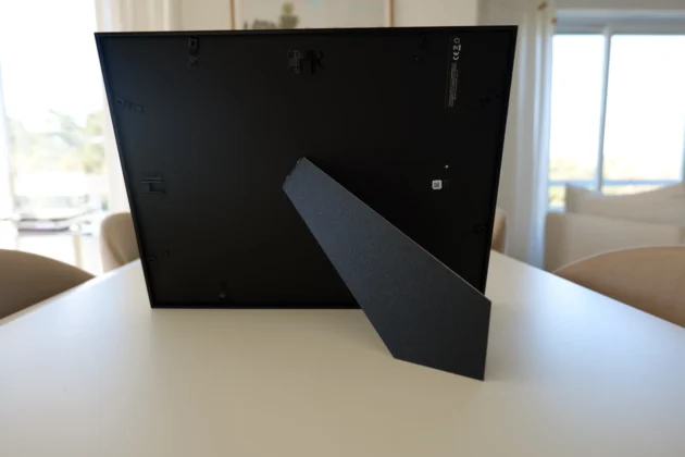 SwitchBot AI Art Frame - moldura horizontal