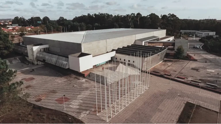 Câmara de Espinho aprova reabilitação da Nave Polivalente por 1,6 milhões de euros