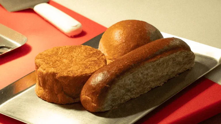 Hamburgueria Quack Shack introduz pão da Gleba e renova menu em Alvalade