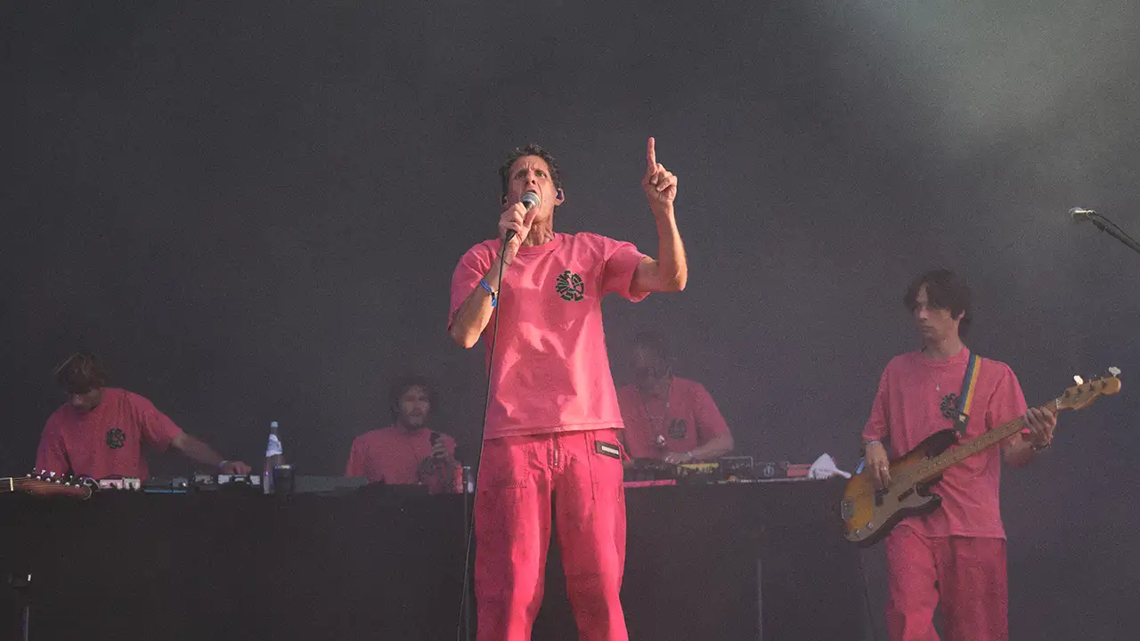 Primavera Sound Porto 2026, Dia 3 – O que é (inter) nacional é bom, e apesar de tudo nunca deixámos de acreditar 2 primavera sound Porto 2026 mike d emanuel canoilas 2
