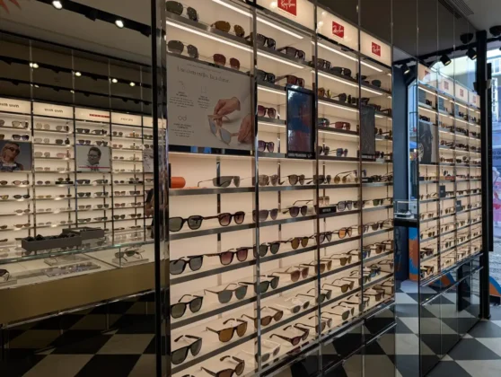 Sunglass Hut