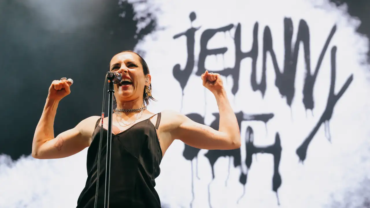 nos alive 2026 jehny beth carlos mendes
