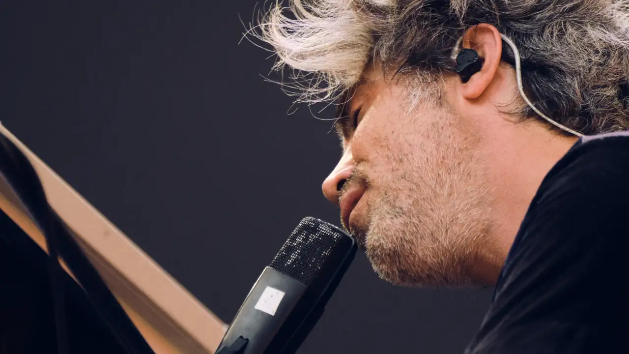 Vodafone Paredes de Coura 2026, Dia 4 e Balanço – Mais Coura no Festival, o professor Patrick Watson e Thundercat tão rápido como o Sonic dourado 1 patrick watson paredes de coura 2026 emanuel canoilas