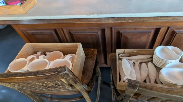 T&aacute;gide Gastrobar - Ceramic by Night