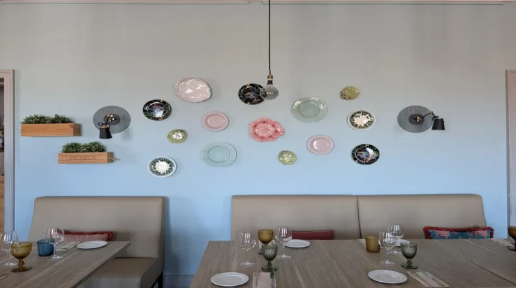 T&aacute;gide Wine & Gastrobar
