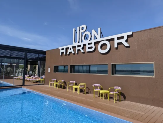 Upon Harbor
