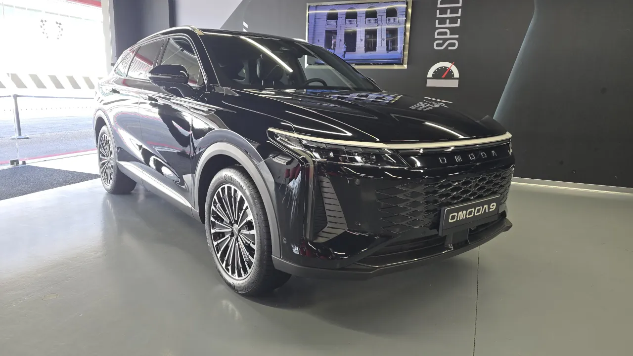 OMODA 9 Driving Experience