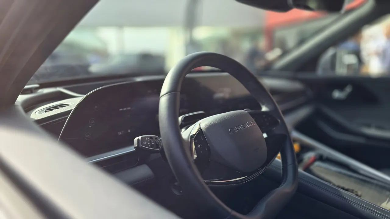 OMODA 9 Driving Experience