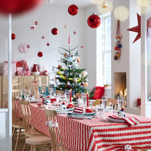 O Natal da IKEA chega com renas, luzes e sabores suecos: há peças desde 2,50€ 1 IKEA Natal 2026